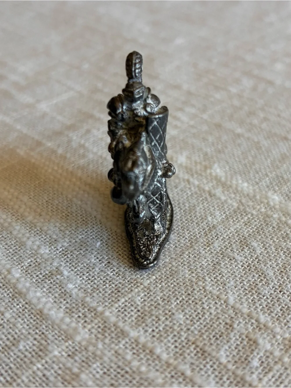 Vintage Pewter Knight on Horseback Figurine – Miniature Medieval Cavalry Statue